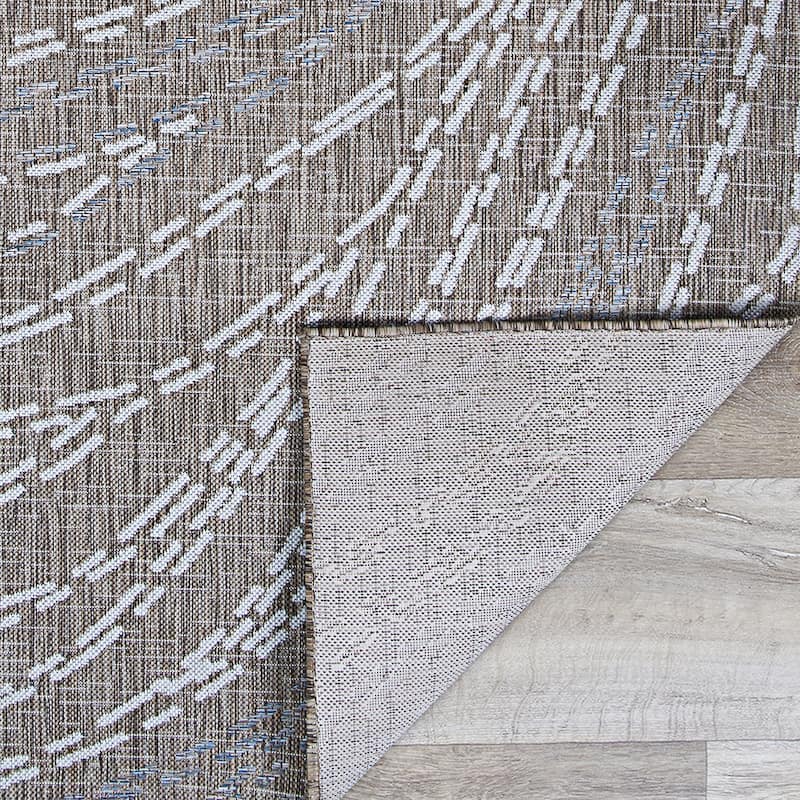 Grace Charles Taupe Indoor/ Outdoor Area Rug