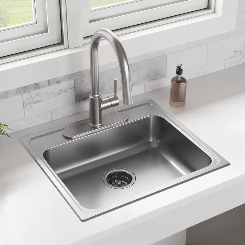 PROFLO PFXC4027 Loftus 1.5 GPM Single Hole Kitchen Faucet