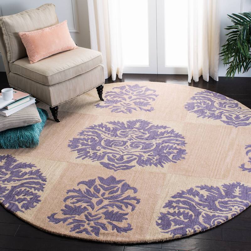 SAFAVIEH Handmade Wyndham Magali New Zealand Wool Rug - 7' Round - Beige/Lavander