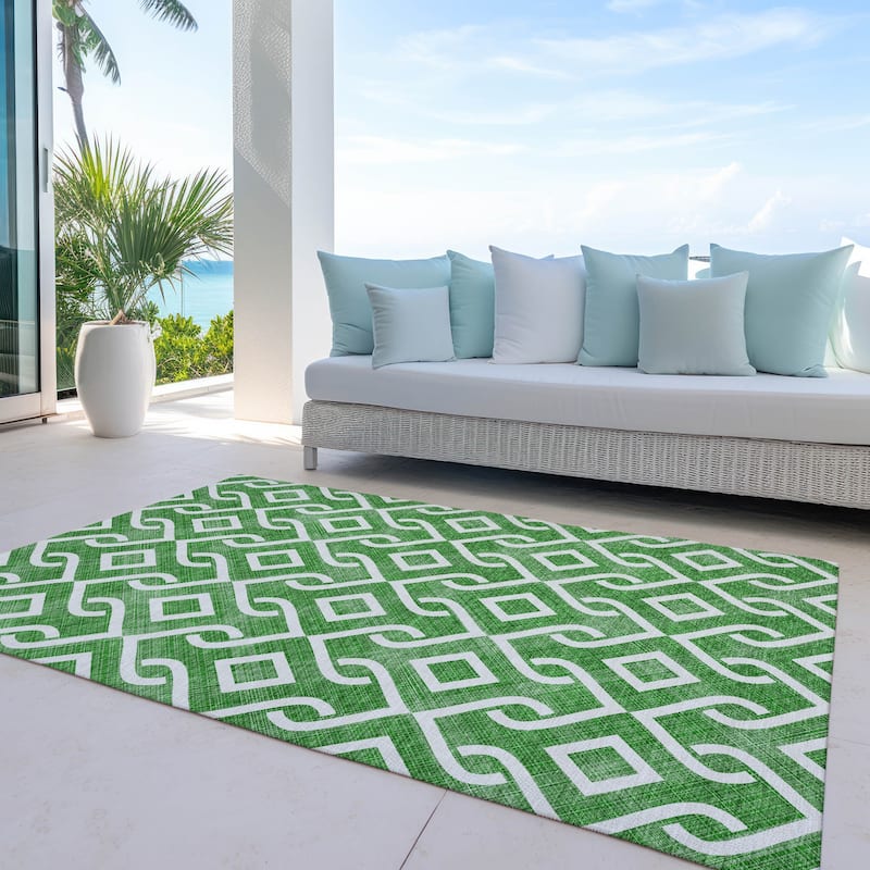 Machine Washable Indoor/ Outdoor Chantille Scroll Trellis Rug