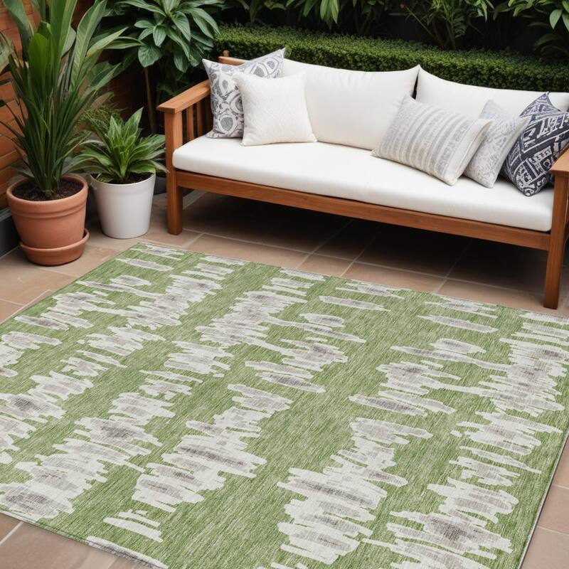 HomeRoots Striped Transitional Rectangle Outdoor Rug - 9' X 12'
