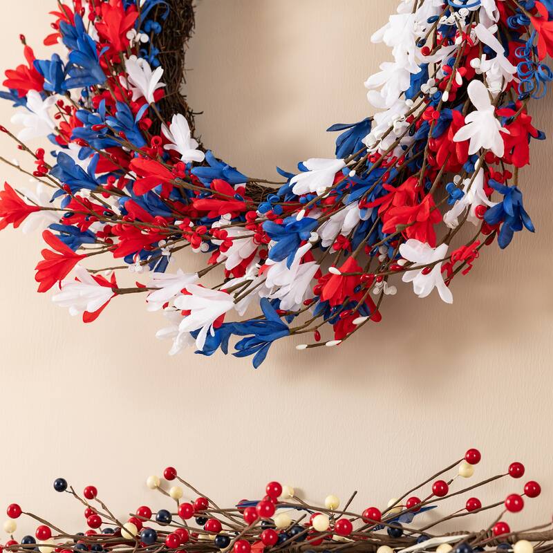 Glitzhome Patriotic/ Americana Red White Blue Floral Wreath or Stars Berry Garland