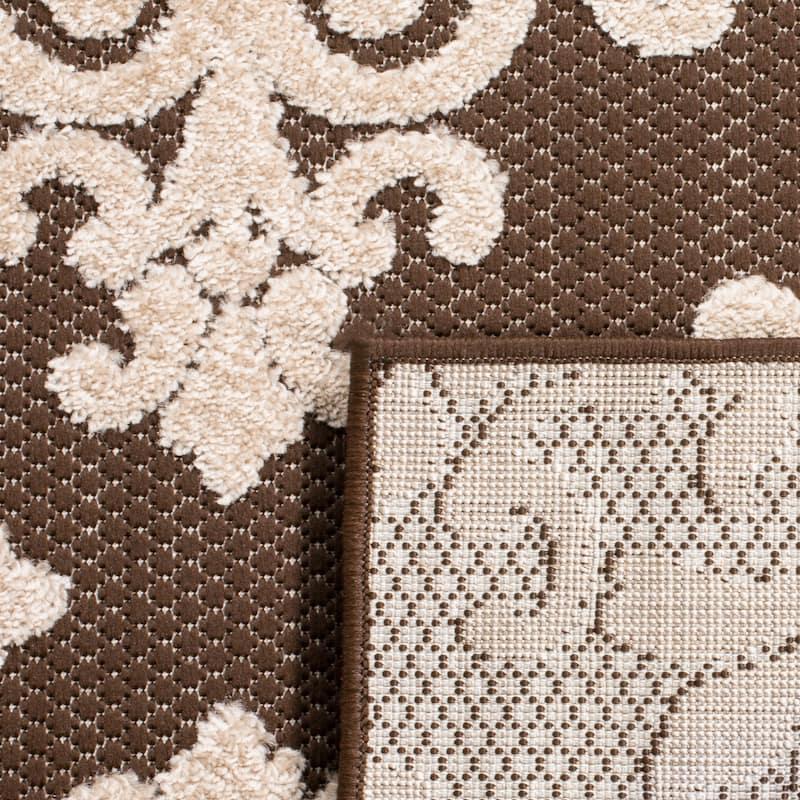 SAFAVIEH Cottage Nuri Indoor/ Outdoor Patio Backyard Rug