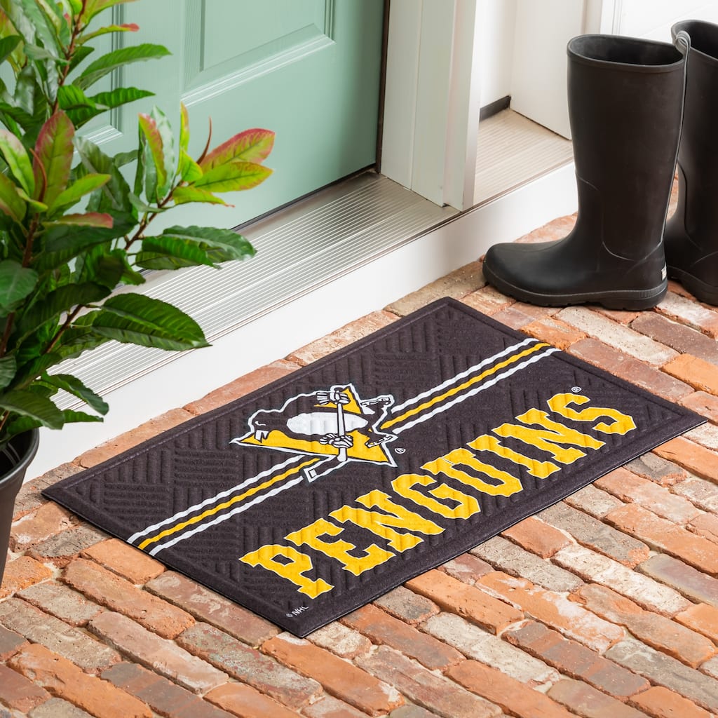 30 in. x 18 in. Embossed Mat, Cross Hatch, Pittsburgh Penguins