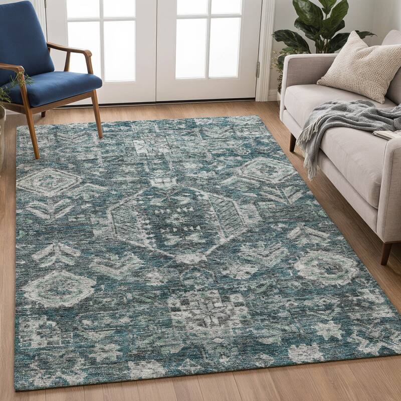 Machine Washable Indoor/ Outdoor Boho Traditional Chantille Rug
