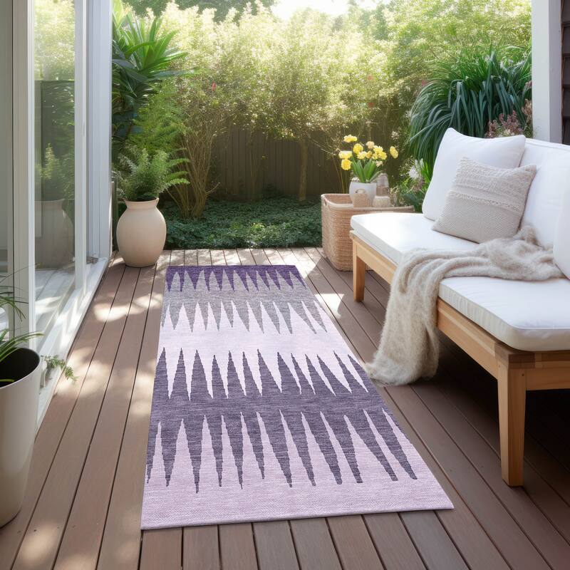 Machine Washable Indoor/ Outdoor Chantille Ombre Contemporary Rug - Purple - 2'3" x 7'6"