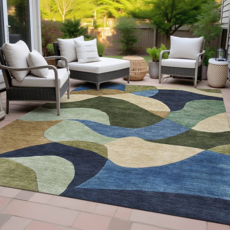 Machine Washable Indoor/Outdoor Modern Century Chantille Rug