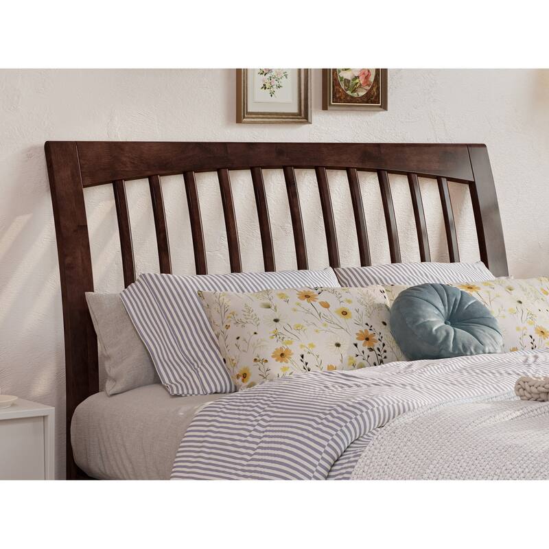 Roslyn Platform Bed with Panel Footboard and Storage Drawers