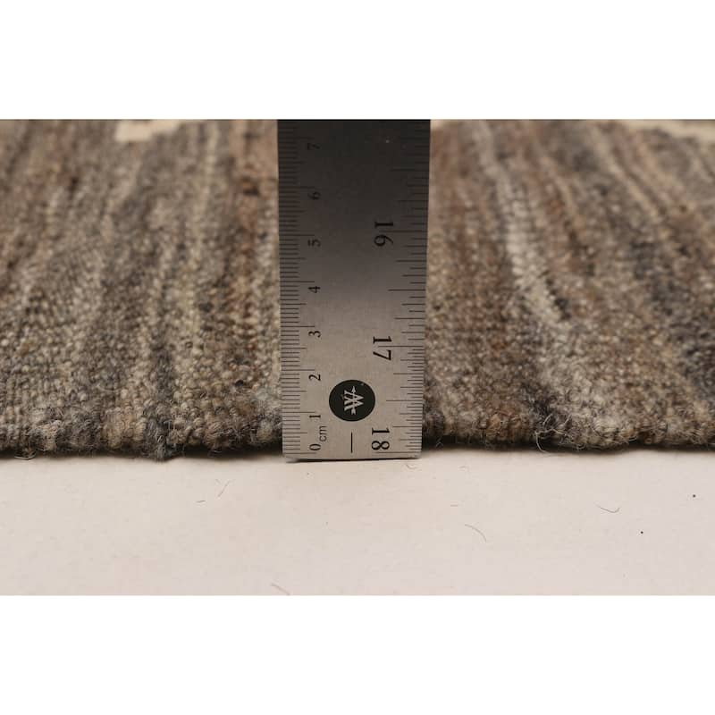 Sivas Taupe Kilim 5'8" x 8'1" - 5'8 x 8'1