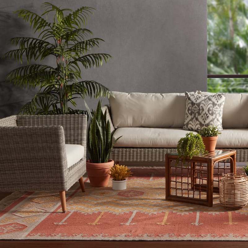 Sonoran Indoor/ Outdoor Geometric Area Rug
