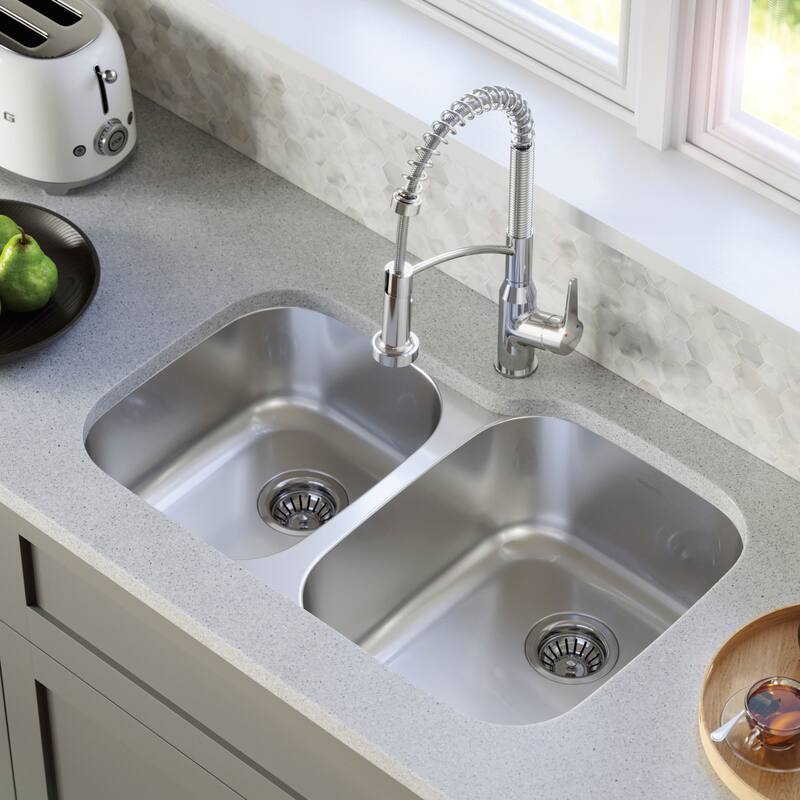 Karran 32" Undermount 16-Gauge Stainless Steel 40/60 Double Bowl Kitchen Sink Kit