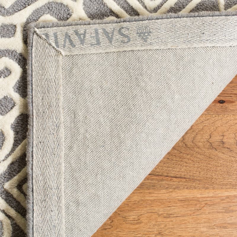 SAFAVIEH Handmade Cambridge Aristida Modern Wool Rug