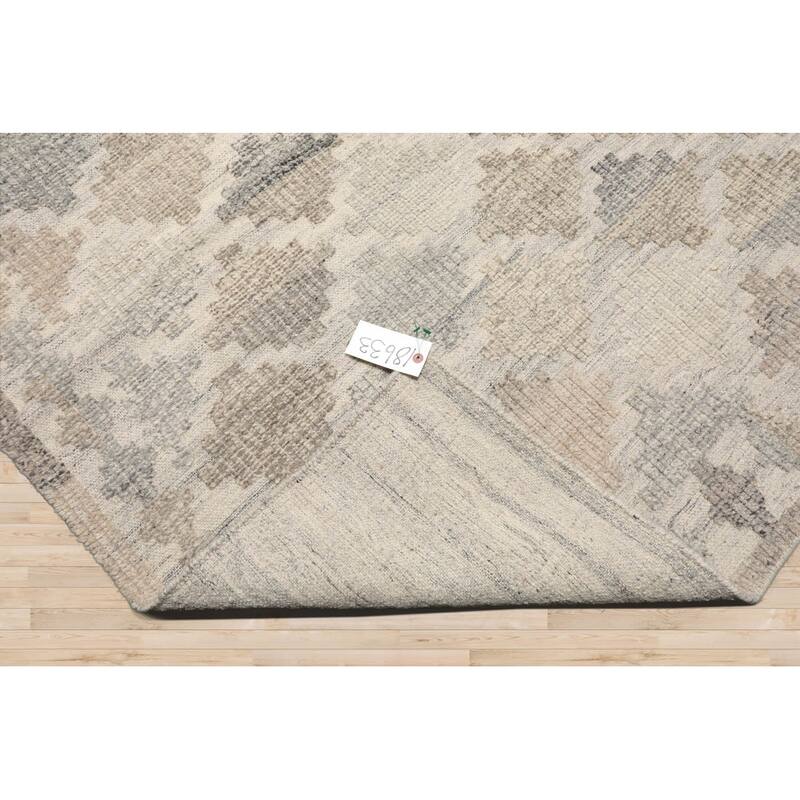 LoomBloom Beige Traditional Southwestern Moroccan 100% Wool Area Rug - 5' 3'' x 7' 7''