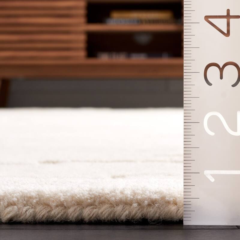 SAFAVIEH Handmade Renewal Camila Contemporary Wool Rug