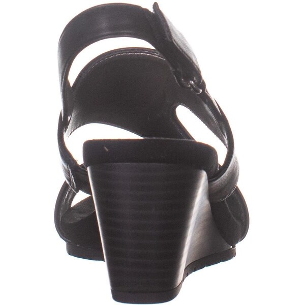 bandolino gannet wedge sandals