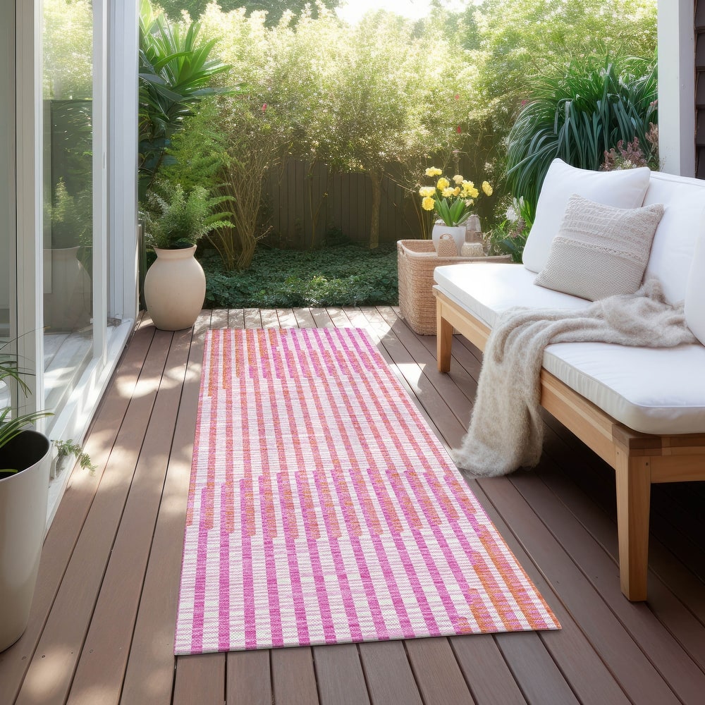 Machine Washable Indoor/ Outdoor Abstract Stripe Chantille Rug