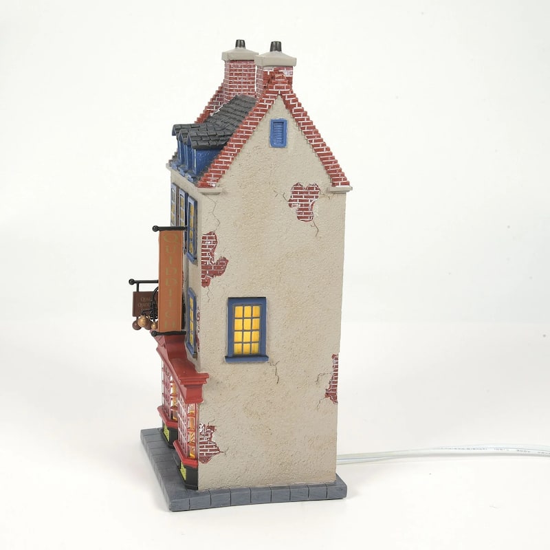Department 56 Harry Potter Village Quality Quidditch Supplies Lighted Building - 6007752