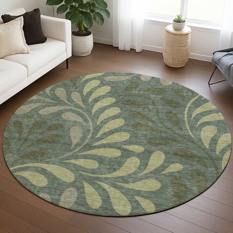 Machine Washable Indoor/ Outdoor Floral Arabesque Chantille Rug