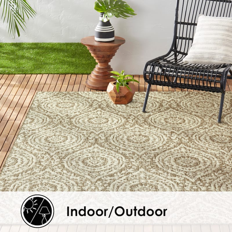 Nicole Miller New York Patio Country Zoe Moroccan Damask Indoor/Outdoor Area Rug