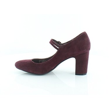 Womens Hillaree Closed Toe Ankle Strap Mary Jane Pumps Womens Hillaree Closed Toe Ankle Strap Mary Jane Pumps