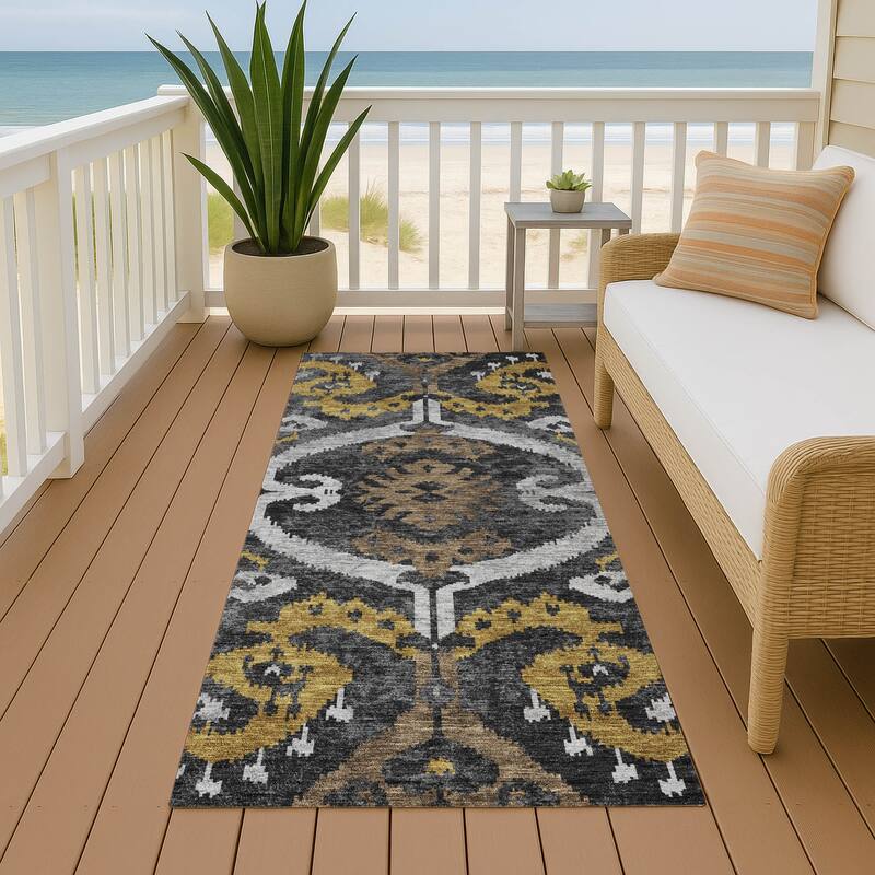 Machine Washable Indoor/ Outdoor Global Empire Chantille Rug - Black - 2'3" x 7'6"