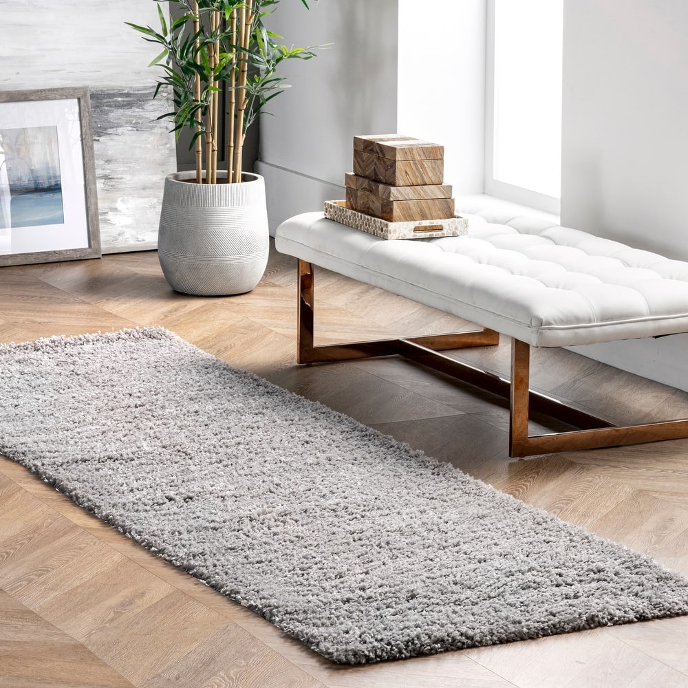 Nuloom Scarlett Modern Plush Shag Area Rug