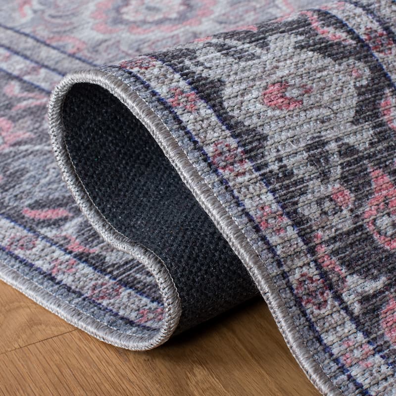SAFAVIEH Serapi Machine Washable Melva Medallion Distressed Rug