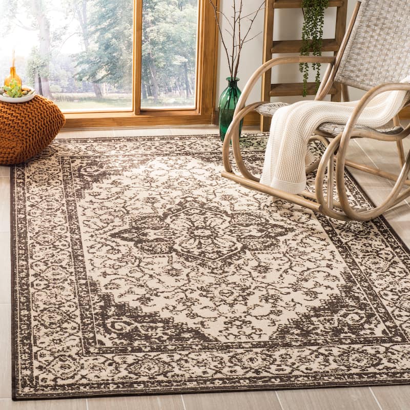 SAFAVIEH Linden Louann Indoor/ Outdoor Waterproof Patio Backyard Rug
