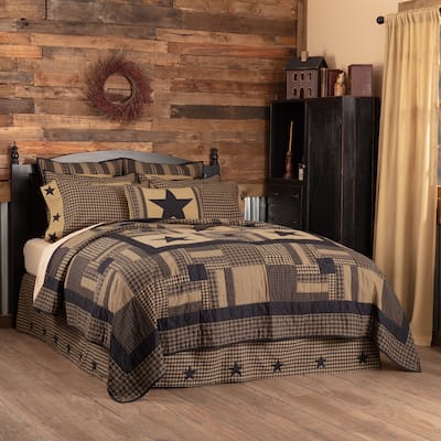 Americana Black Checkered Star Stitched Cotton Quilt