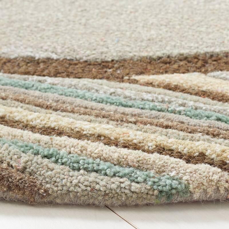 Martha Stewart by SAFAVIEH Striped Border Wool Rug