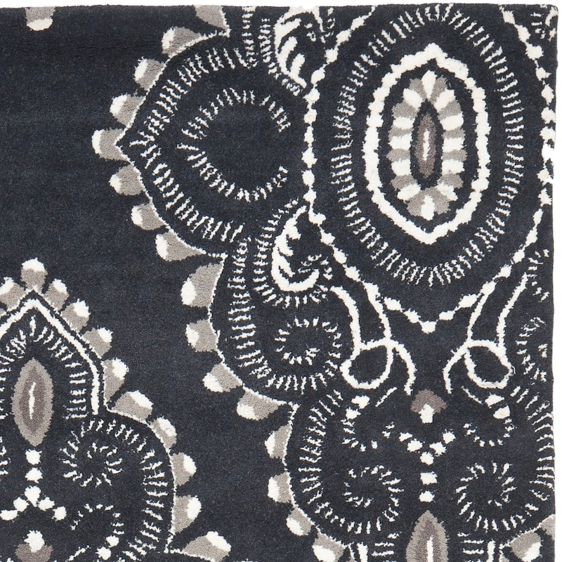 SAFAVIEH Handmade Wyndham Geanina Modern Wool Rug