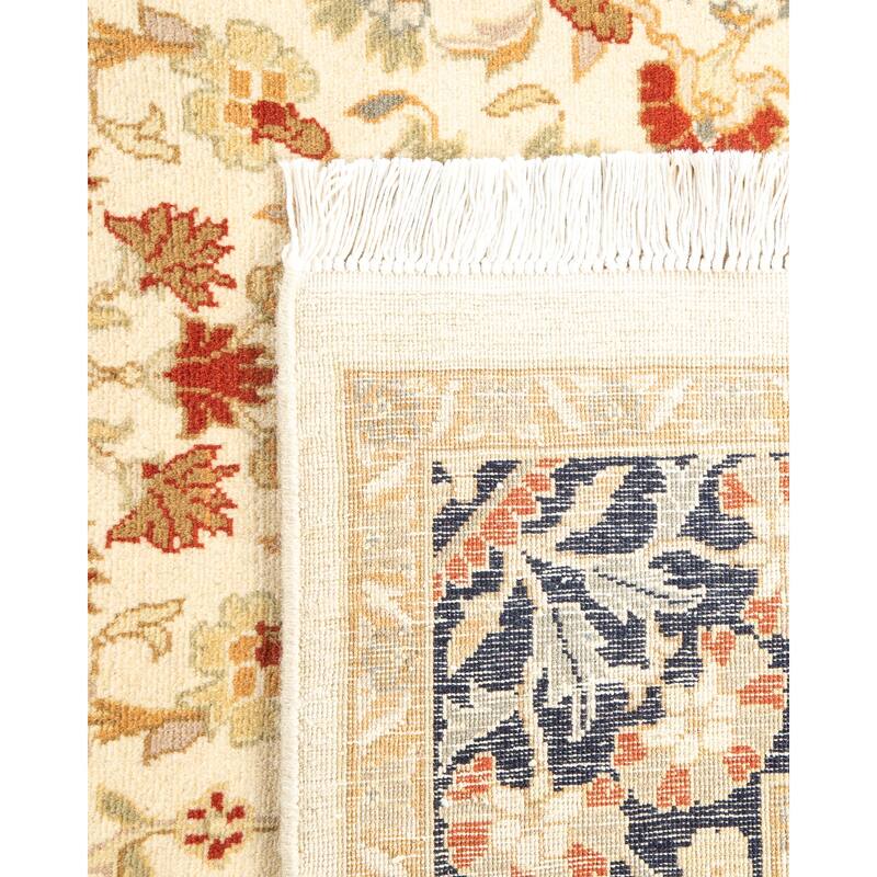 Overton Handknotted Wool Traditional Oriental Ivory Area Rug - 4' x 6'