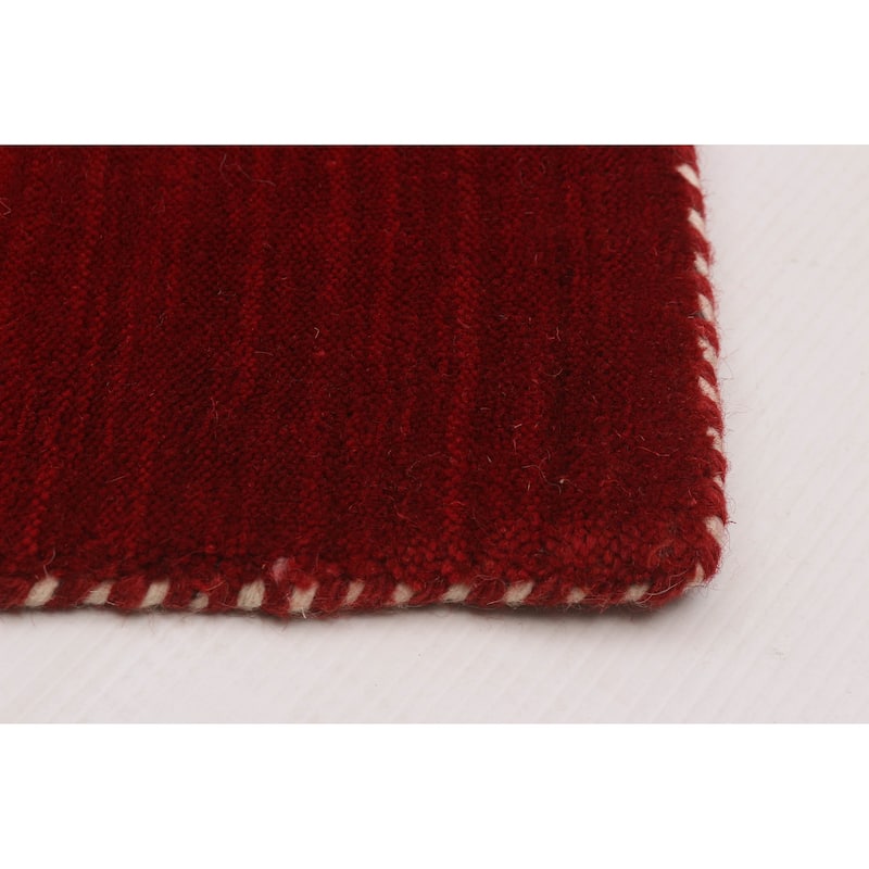 Kashkuli Gabbeh Red Rug 4'11" x 4'11" - 4'11 x 4'11
