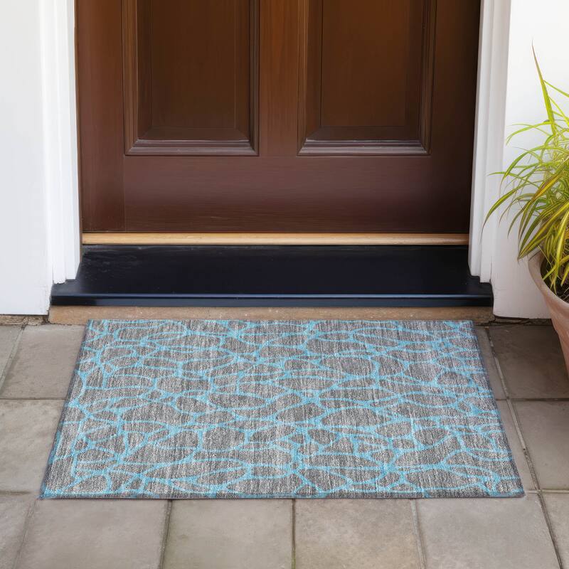 Machine Washable Indoor/ Outdoor Contemporary Chantille Rug - Gray - 1'8" x 2'6"