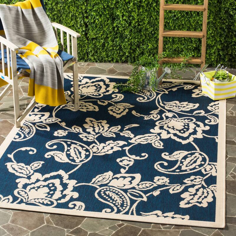 Martha Stewart by SAFAVIEH Highland Lily Indoor/ Outdoor Waterproof Rug