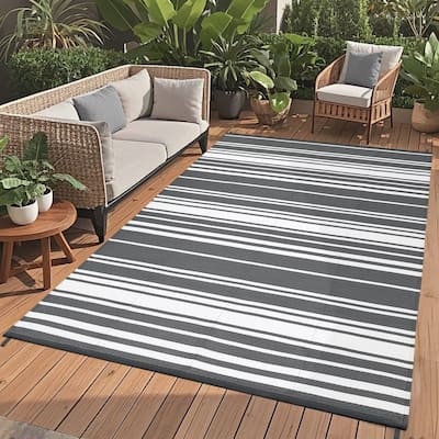 Outdoor Rug Waterproof Mat Outside Rugs for Patio Camping Balcony Modern Strip Plastic Straw Rug