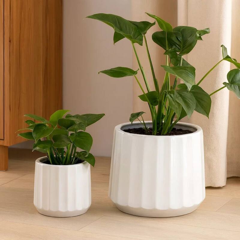 Fusie Planter Set of 2, Round, White Finish Ceramic, Vertical Faceted