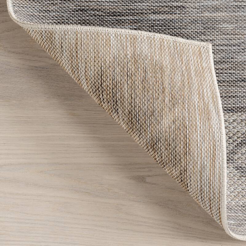 Nuloom Emmie Graphic Indoor/Outdoor Area Rug