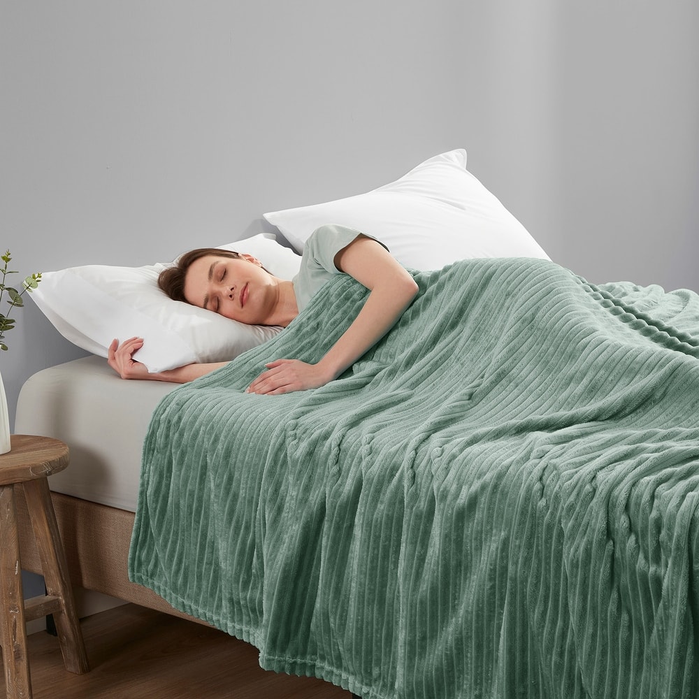 Empyrean Cut Plush Fleece Throw Blanket - Lightweight Super Soft Fuzzy Luxury Bed Blanket for Bed