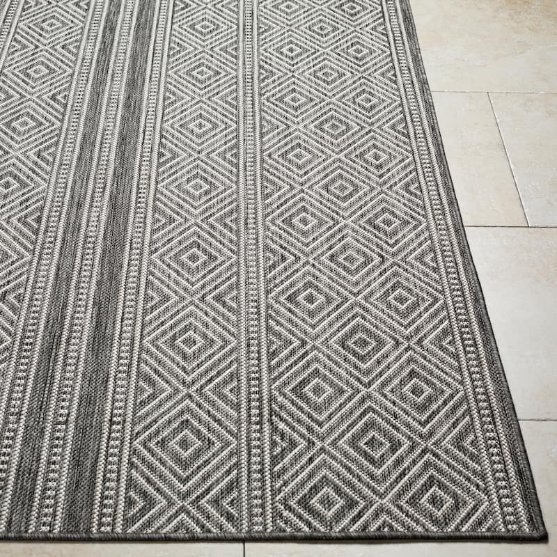 Livabliss Armeria Indoor/ Outdoor Diamond Stripe Area Rug