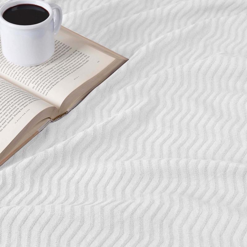 Superior Jena Cotton Textured Chevron Lightweight Woven Blanket