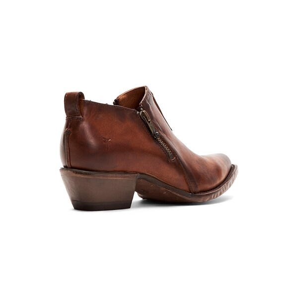 frye sacha shootie