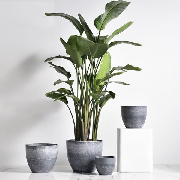 Higold 10.6 Inch Plastic Plant Pot, Round Planter, Indoor/Outdoor