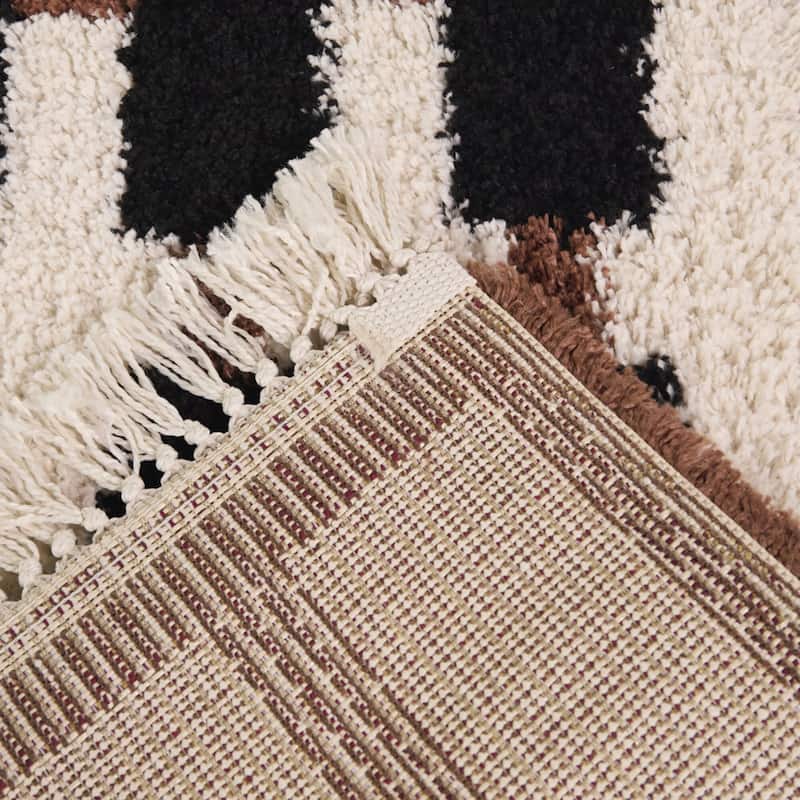 Adelia Geometric Grid Area Rug