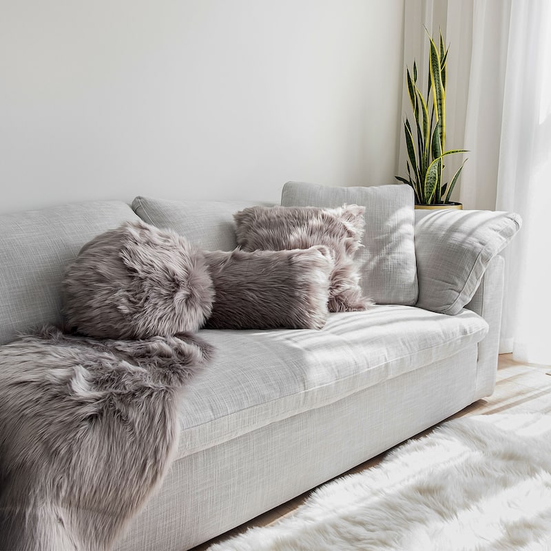 Edinburgh White Faux Fur Accent Pillow Cushion 16R