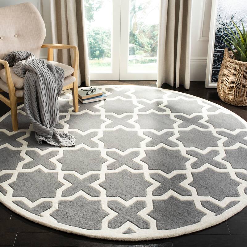 SAFAVIEH Handmade Chatham Begie Modern Moroccan Wool Rug - 7' Round - Dark Grey/Ivory