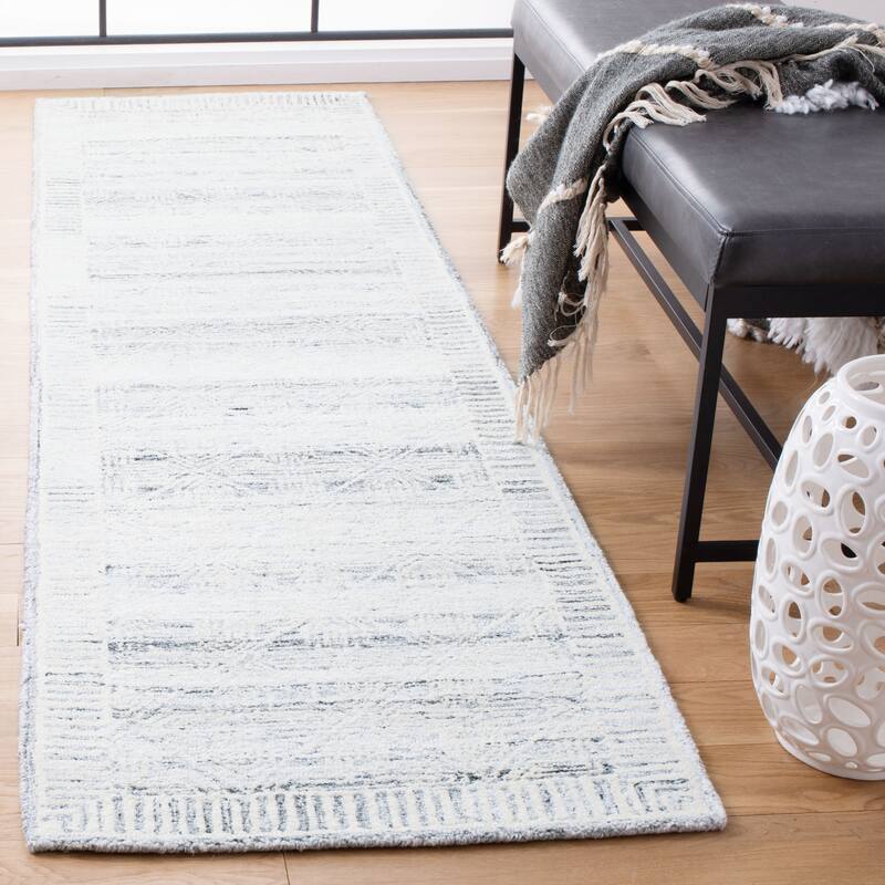 SAFAVIEH Handmade Roslyn Daijah Wool Rug - 2'3" x 9' Runner - Grey/Ivory