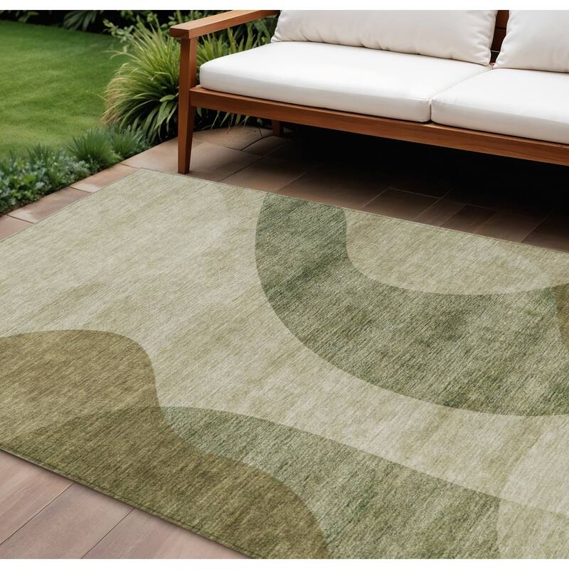HomeRoots Abstract Transitional Rectangle Outdoor Rug - 8' X 10'