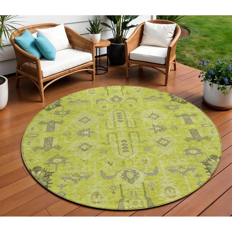 HomeRoots Oriental Traditional Rectangle Outdoor Rug - 8' Round