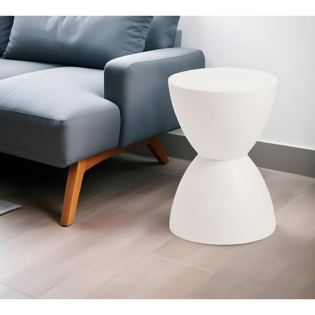 HomeRoots 17" White Heavy Duty Plastic Round Pedestal End Table - 11.65' X '16.73' X '11.65